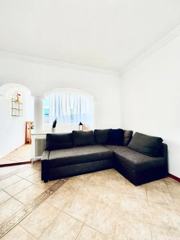 Cozy 7BR Villa Near Blumengarten