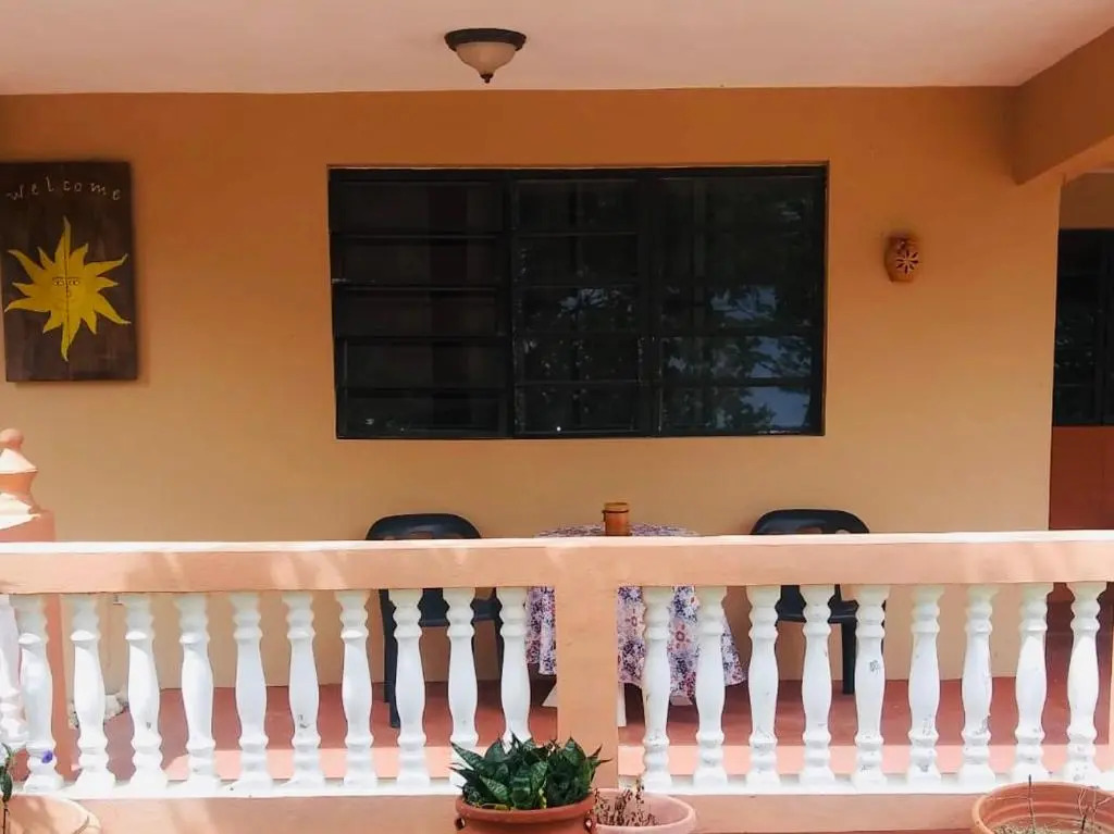 Brisas Del Mar 1/1 Front Beach Apartment