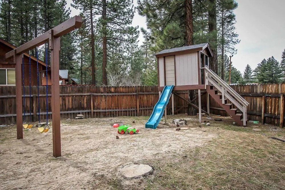 Bear Stone 686 by RedAwning