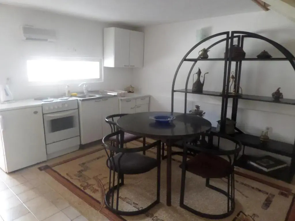 Green River Apartment