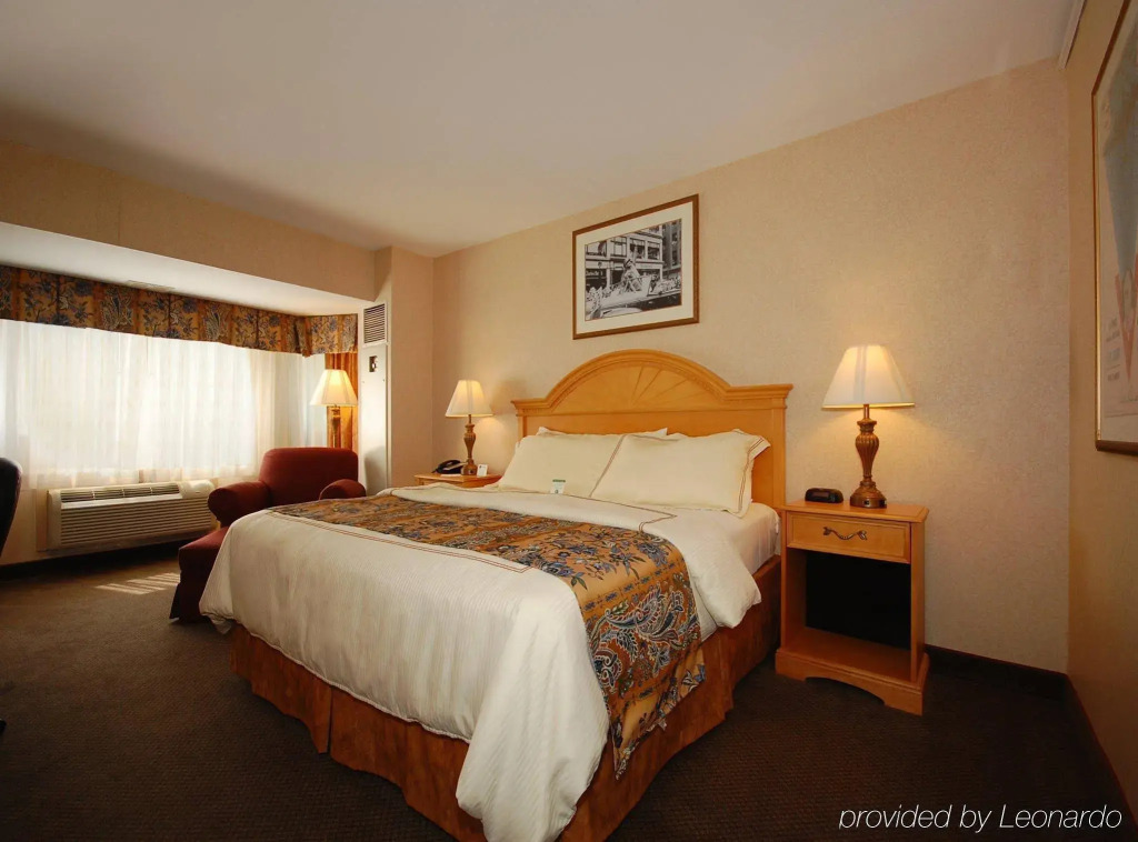 Best Western Rosslyn Iwo Jima