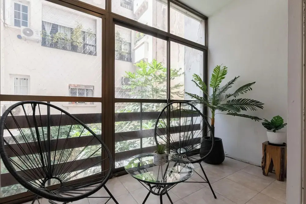 MOT + Junin 1435 - 4 Bd 8 Pax in Recoleta