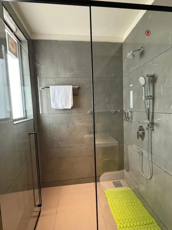 Ixoras Suite