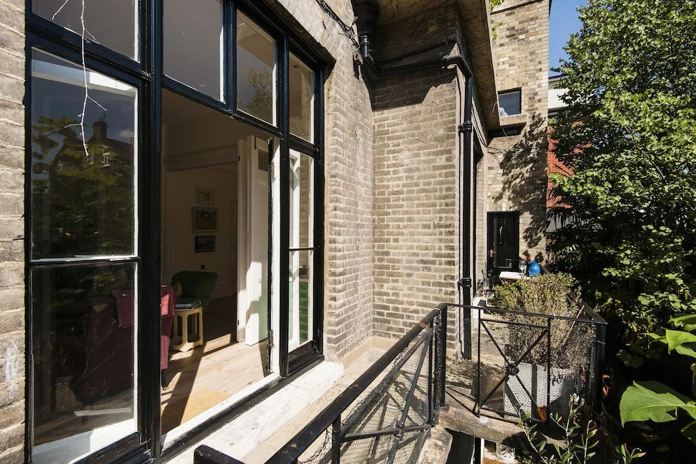 Vintage Shepherds Bush Home by Westfield London