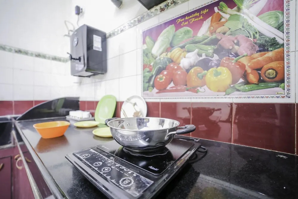 OYO Home 19921 Cosy 3BHK