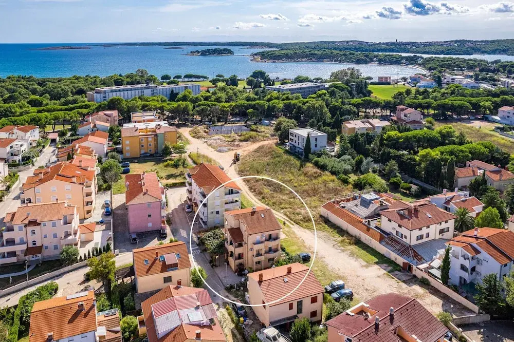 Studio Apartment, 250m From the Beach