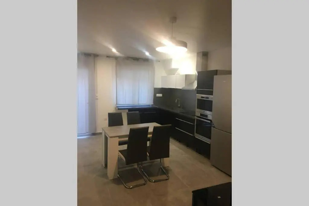 Appartement entier refait à neuf pour court séjour