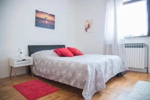 Apartments Jela