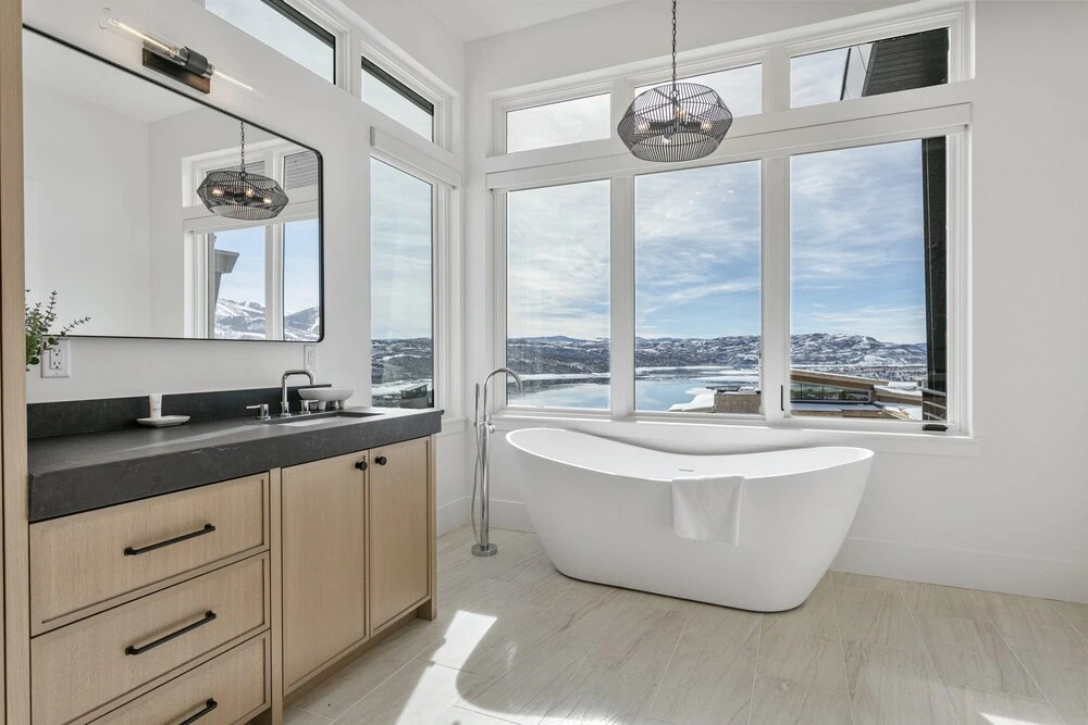 Luxury Deer Valley East Village Home + Hot Tub 6br 6 Bedroom Home