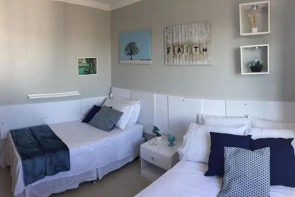 Lindo apartamento em condomínio com clube