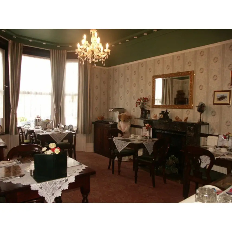 The Moorings - Guest House