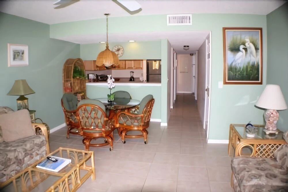 Ocean Villas 22 2 Bedrooms 2 Bathrooms Condo