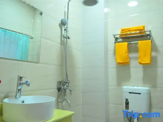 Dali Hangcheng Express Hotel (Erhai Park)