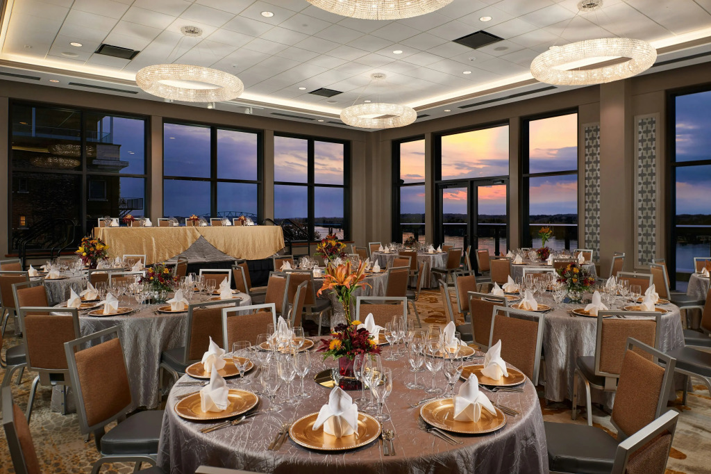 The Merrill Hotel & Conference Center, Muscatine, a Tribute Portfolio Hotel