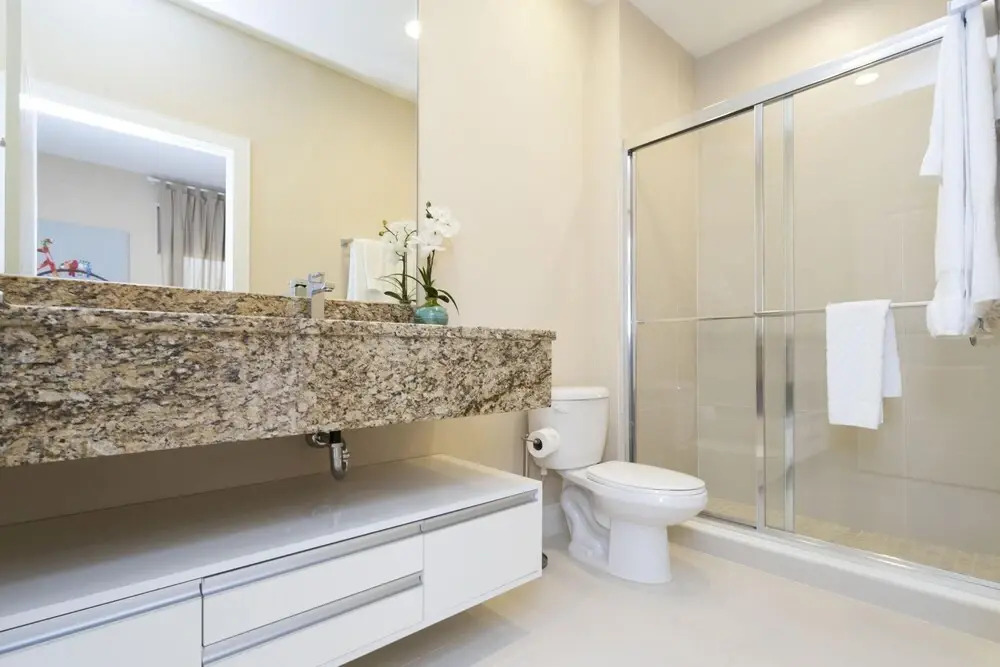 Gorgeous 4Bd Close to Disney @ Magic Village 7646