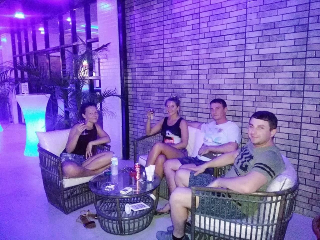 HalfWay House Hostel Mactan Cebu Airport