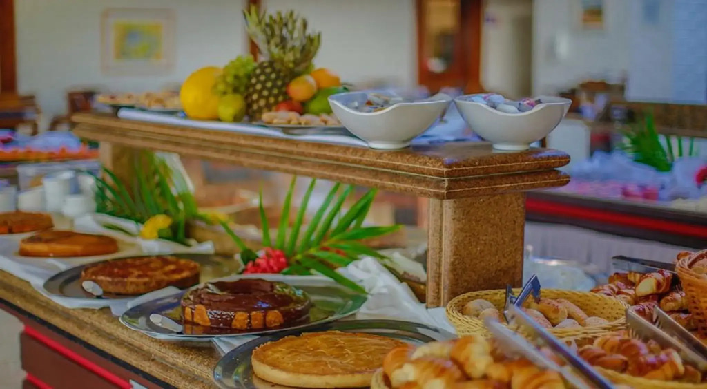 Baia Cabralia Hotel
