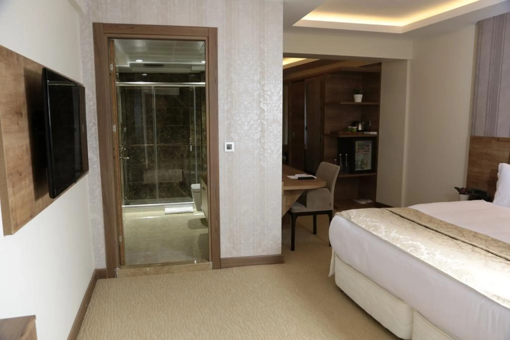 La Vie Suite Hotel