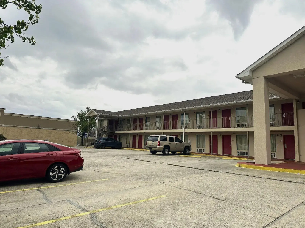 Macon Days Inn