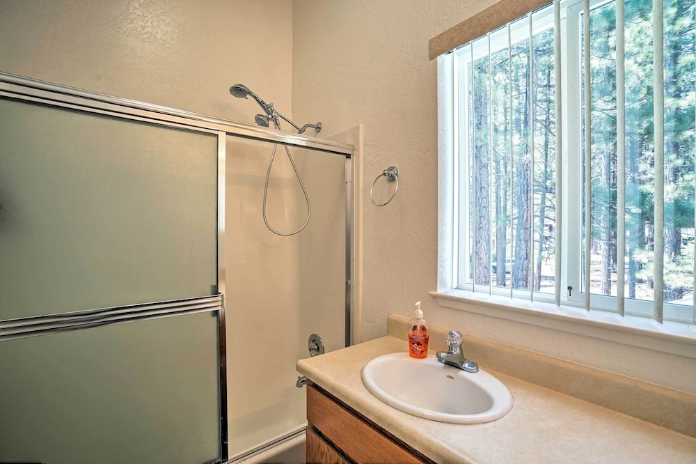 4 Mi to Heavenly: Home w/ Deck in South Lake Tahoe