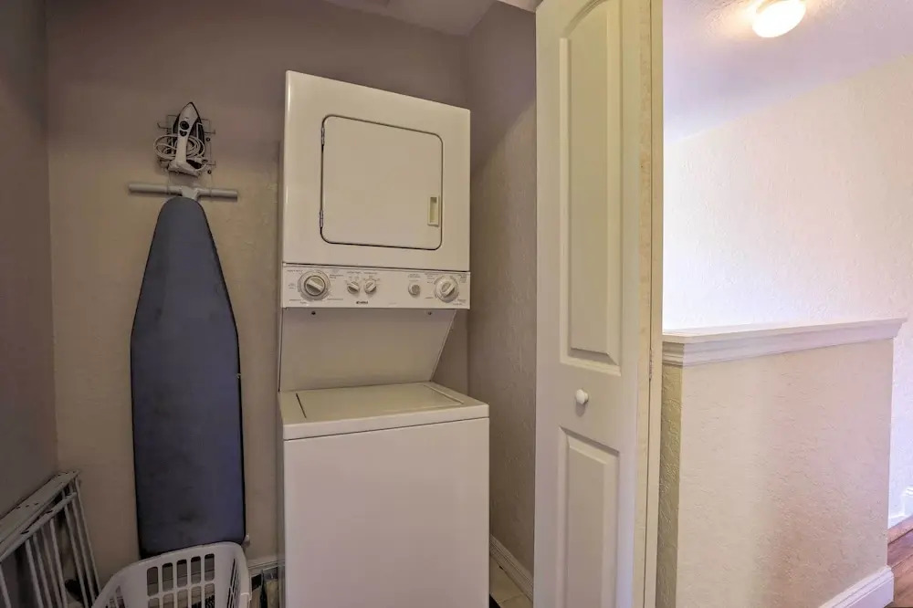 10 Mi to Disney: Resort Getaway w/ Balcony!