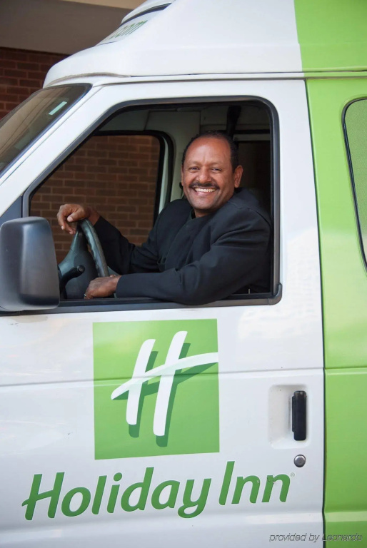 Holiday Inn Express & Suites Newport News by IHG