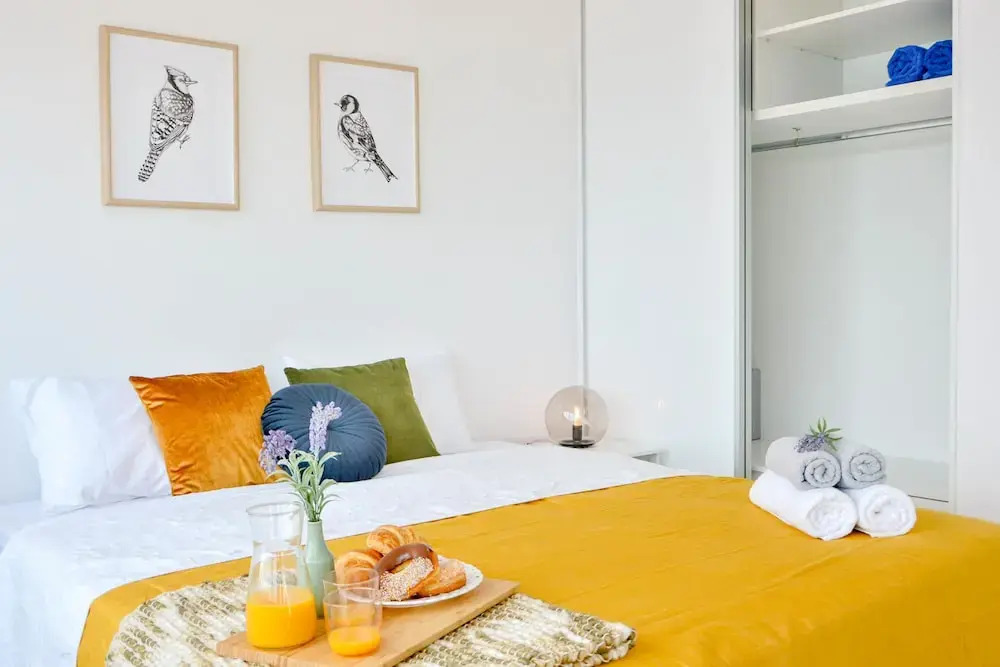 Phaedrus Living Seaview Luxury Marina Court 213