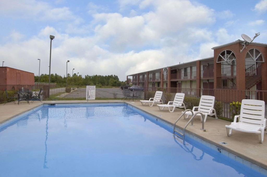 Days Inn Jonesboro