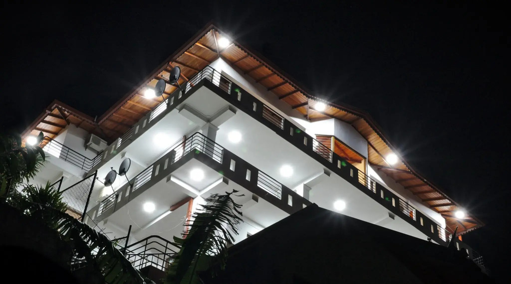 Kandyan Bluestar Villa