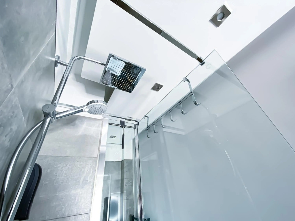 Modernes 2-Zimmer-Apartment, Nähe der neuen Leipziger Messe, ideal für vier Personen
