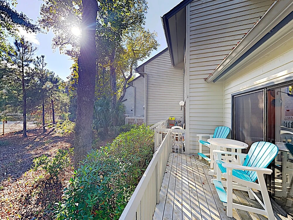 New Listing! All-Suite W/ 3 Pools - Walk To Beach! Townhouse