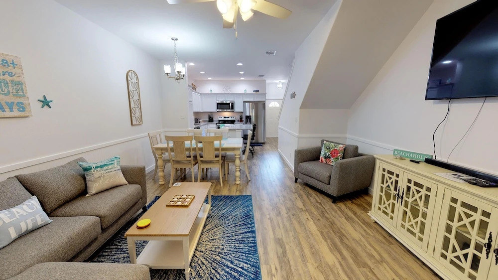 Beachside 103 3 Bedroom Townhouse