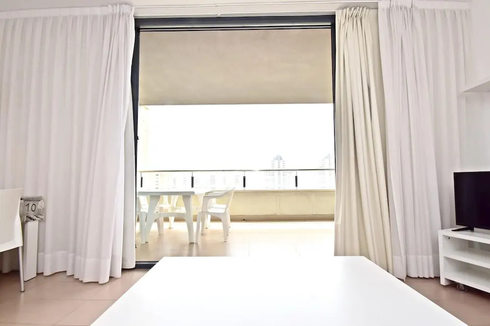 Apartment with One Bedroom in Benidorm, with Wonderful City View, Pool Access And Terrace - 900 M From the Beach