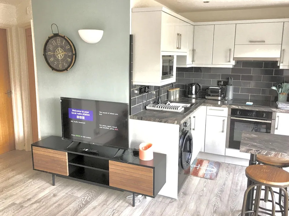 Torpoint - Apartment - Sleeps4 - Seaside - Parking
