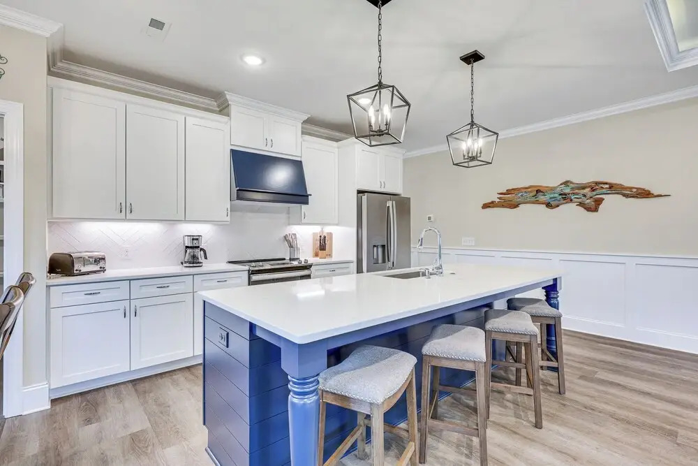 2 Mi to Long Beach: Home w/ Patio & Putting Green!