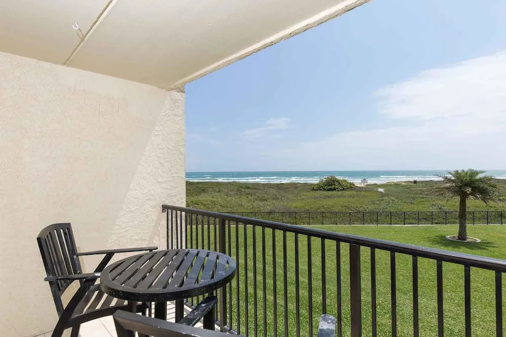 Saida I Condominiums - by Island Services