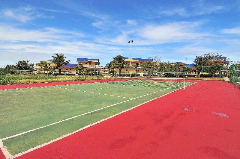 Covarrubias Club