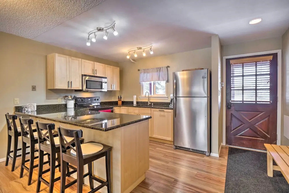 Idyllic Condo ~ 5 Mi to Winter Park Resort!