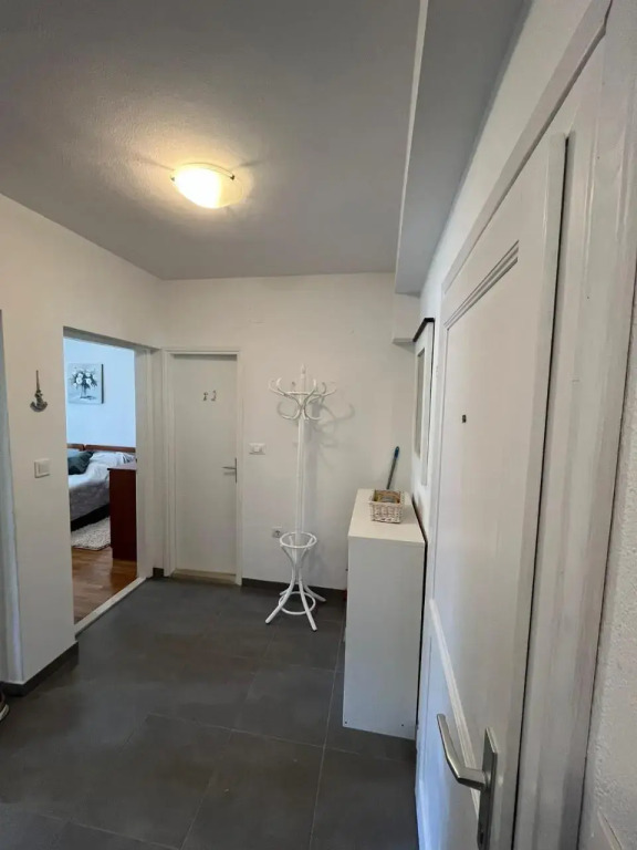 Apartment Main Street