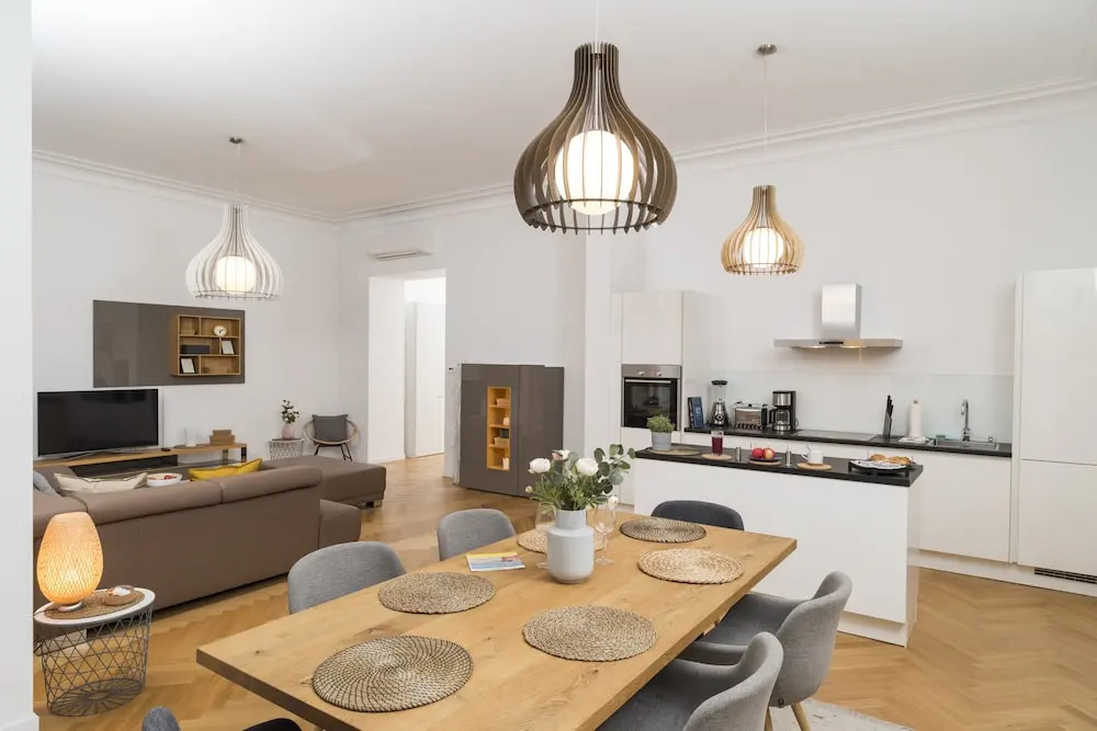 Singerstraße Luxury Apartment