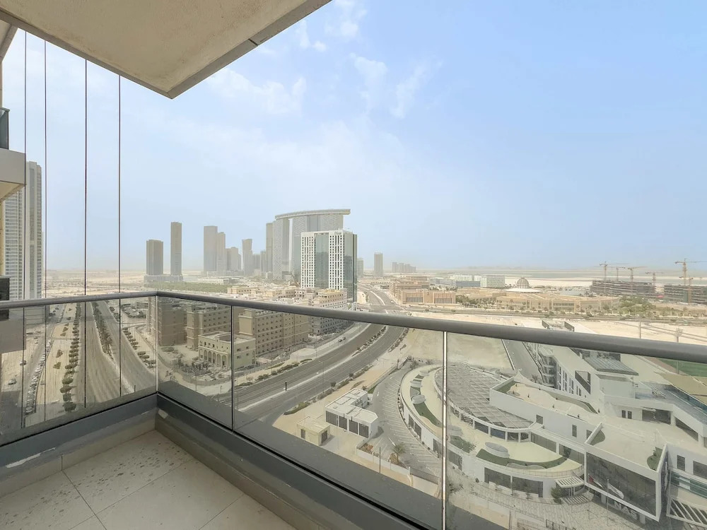 Silkhaus Premium 2bdr Maid Room Al Reem Island
