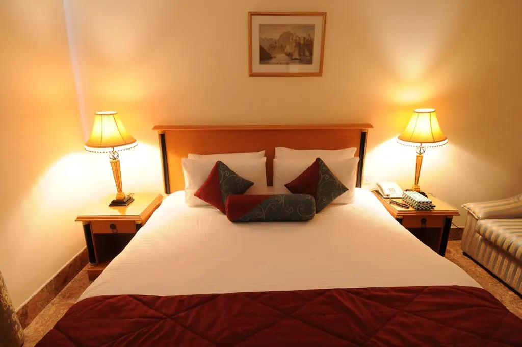 Falaj Daris Hotel