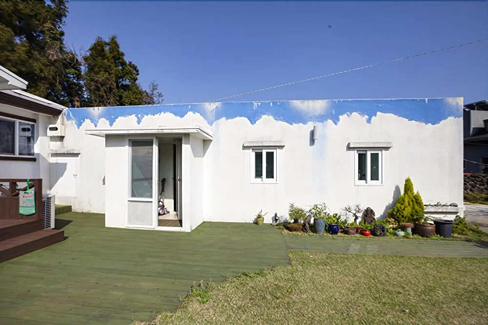 Seogwipo Teomooni House Pension