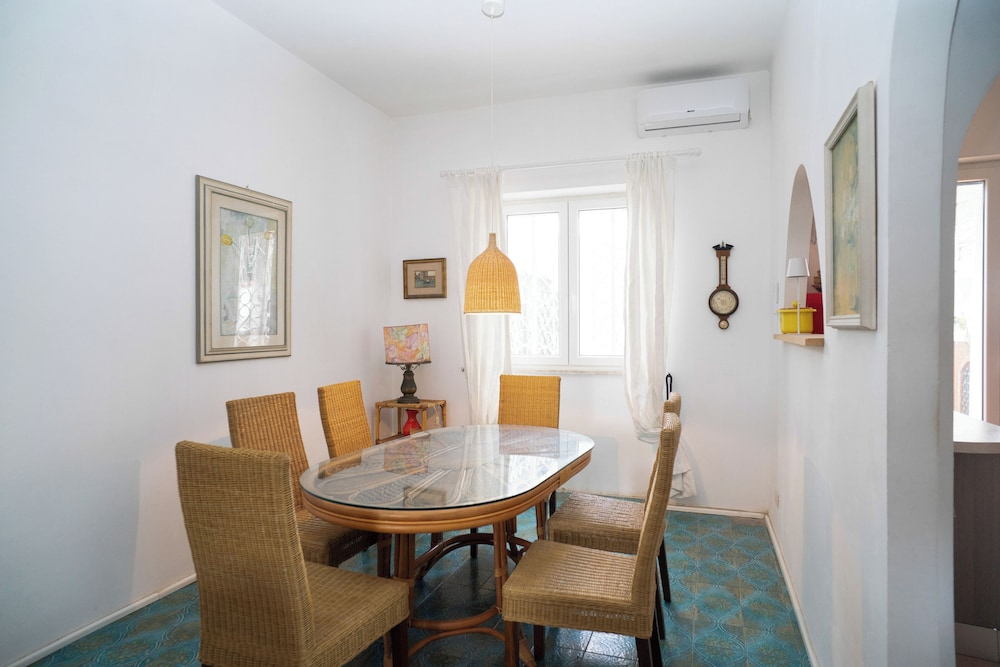 Villa vintage a 100m dal mare, relax a Terracina