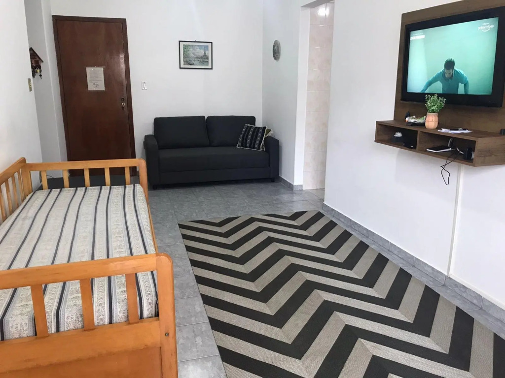 T004  Apto Na Tupi Com Sacada, Garagem E ótima Localização