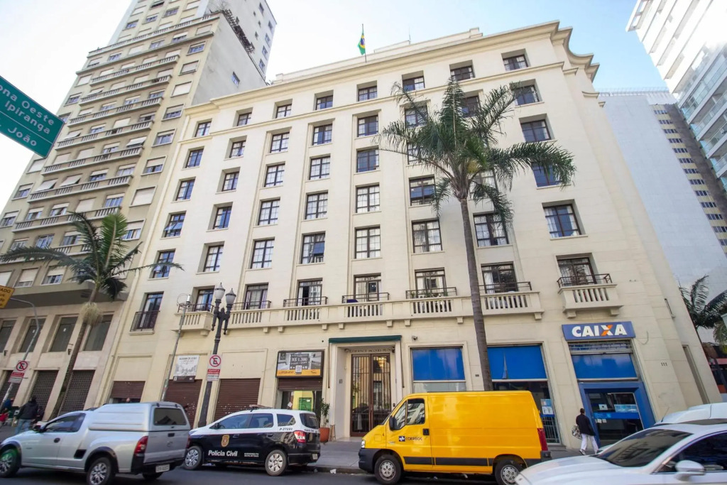 BHomy Centro Jóia em prédio histórico J223