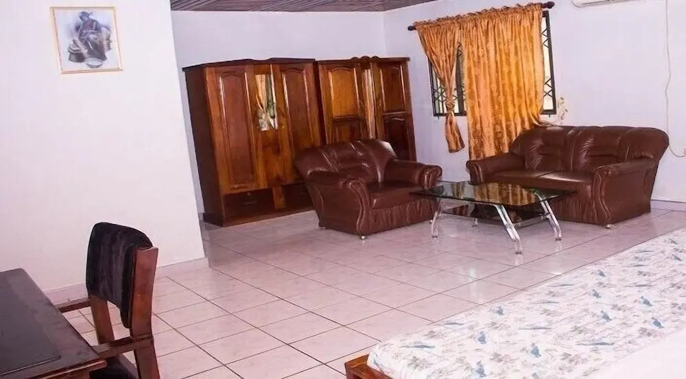 Vinny Hotel