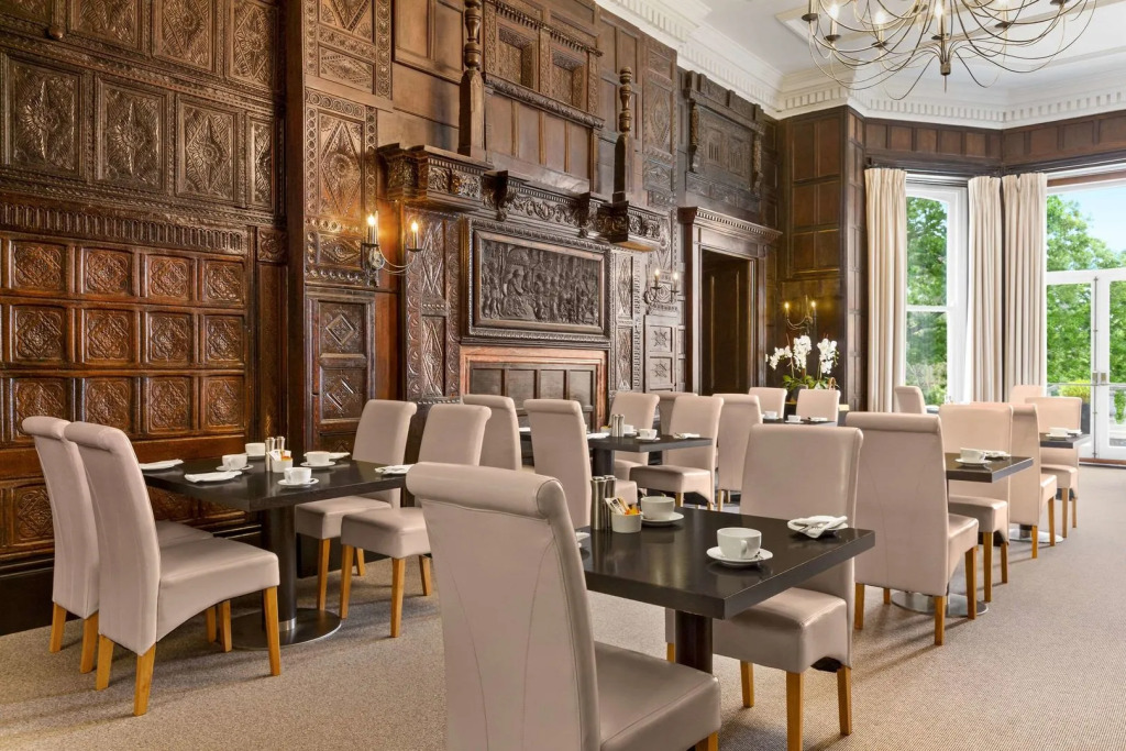 Trenython Manor Resort