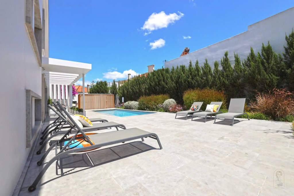 Santa Joana Residence with Garden and heated pool