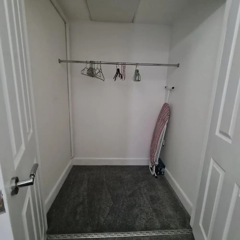 Sleek 2BD Flat Centrally Located in Glasgow